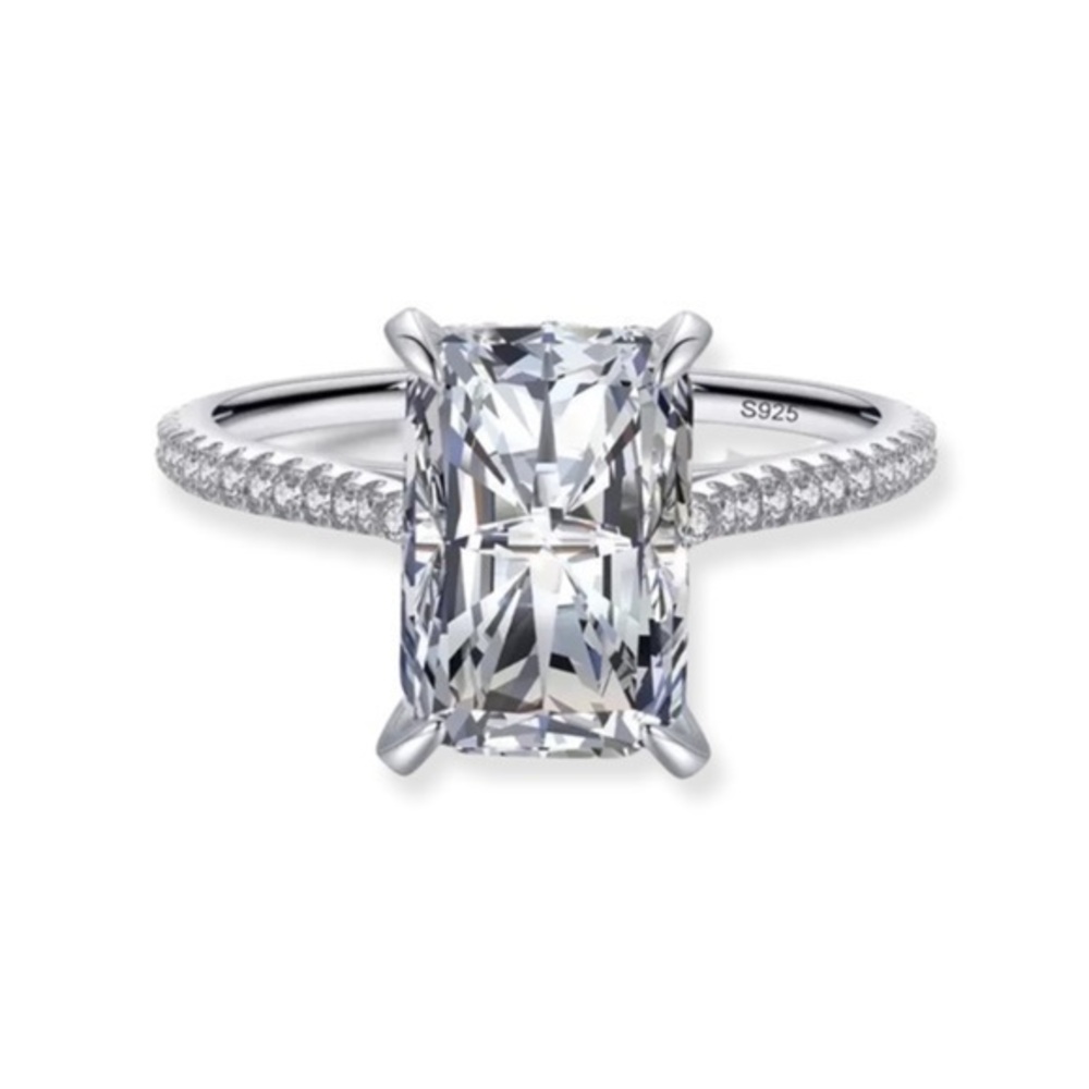 925 Sterling Silver Emerald Cut CZ Ring
